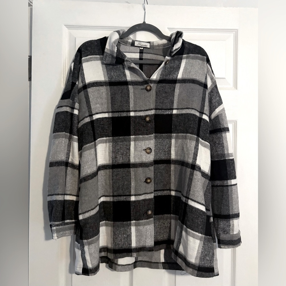 Extremely Soft Black and White Oversized Woman’s Shaket
